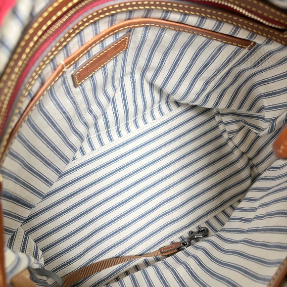 Dooney & Bourke Wayfarer Nylon Zip Sac Hobo Bag Purse Vachetta Leather Trim - Picture 6 of 17